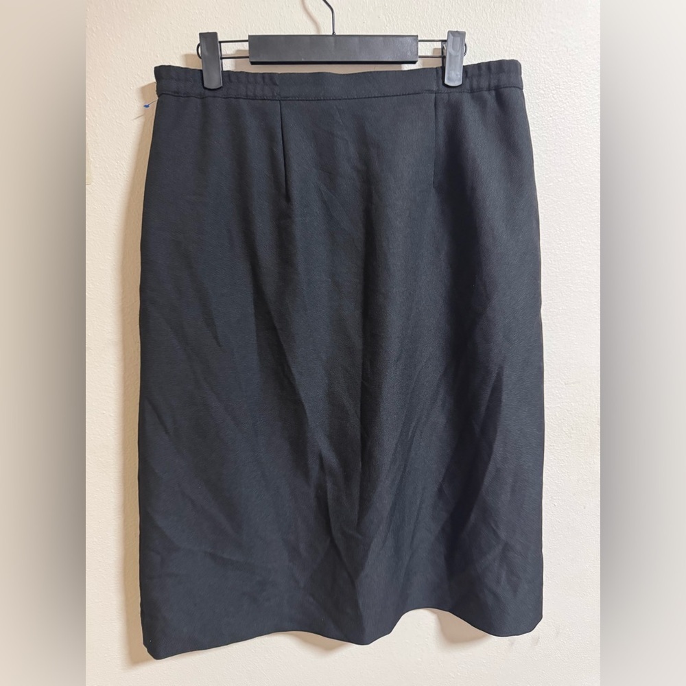 Vintage Leslie Fay Haberdashery Pencil Skirt – Size 16 – Black, Made in USA - Picture 2 of 3